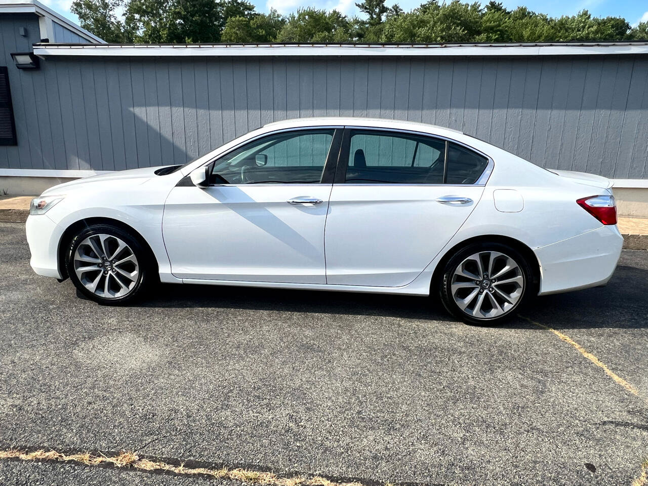 Used 2014 Honda Accord Sport image 2