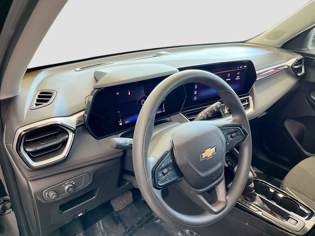 Used 2024 Chevrolet TrailBlazer LT FWD image 9
