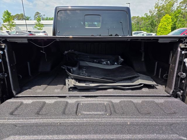 Used 2022 Jeep Gladiator Rubicon w/ LED Lighting Group AWD/4WD image 17