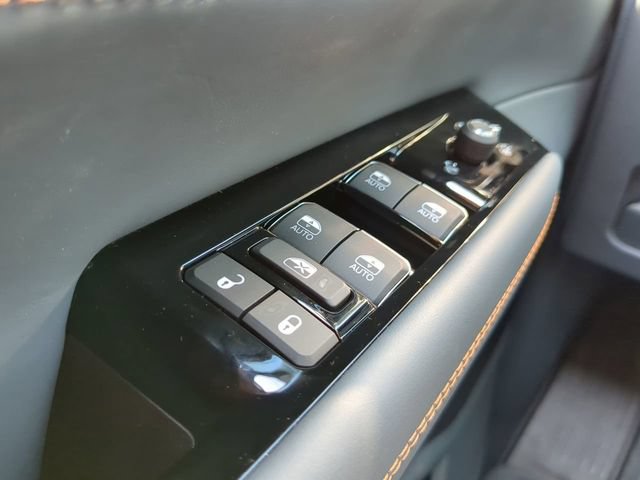 New 2023 Jeep Grand Wagoneer Series III AWD/4WD image 26