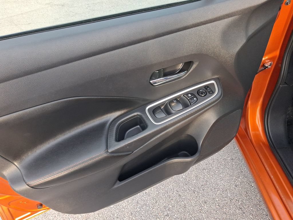 Used 2020 Nissan Versa SR FWD image 14