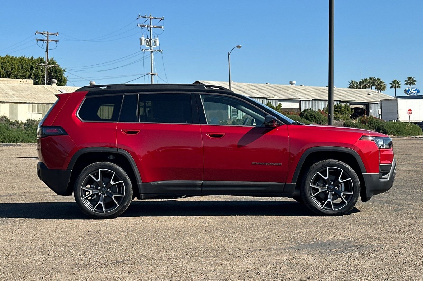 New 2026 Jeep Cherokee Overland image 3
