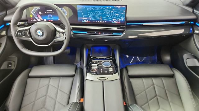 Used 2026 BMW 530i xDrive image 19