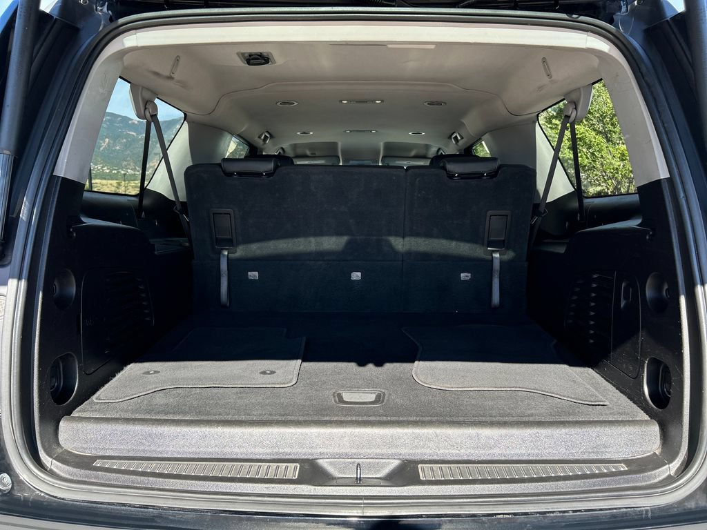 Used 2018 Chevrolet Suburban LT AWD/4WD image 5