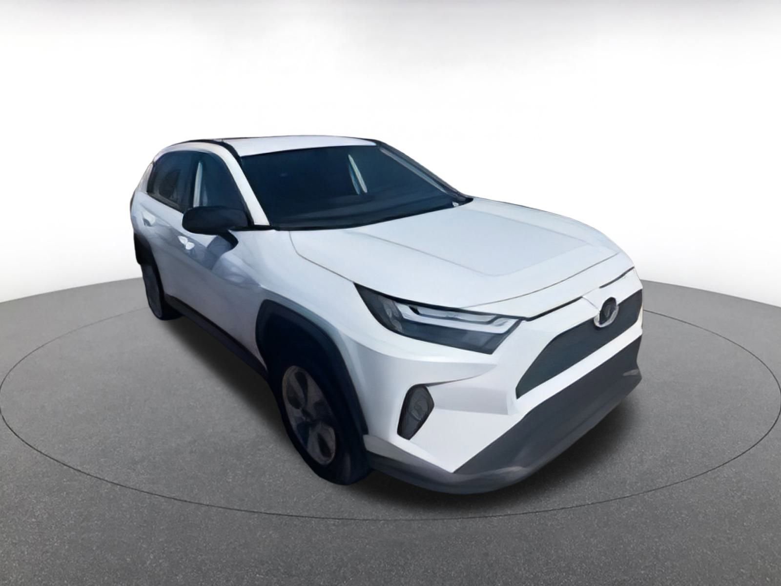 Used 2025 Toyota RAV4 LE video 1