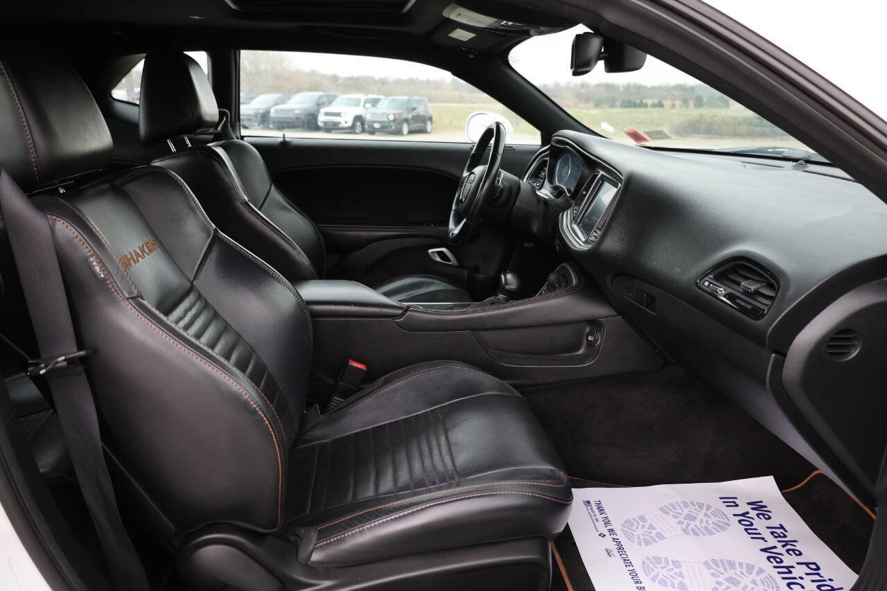 Used 2016 Dodge Challenger R/T Plus image 15