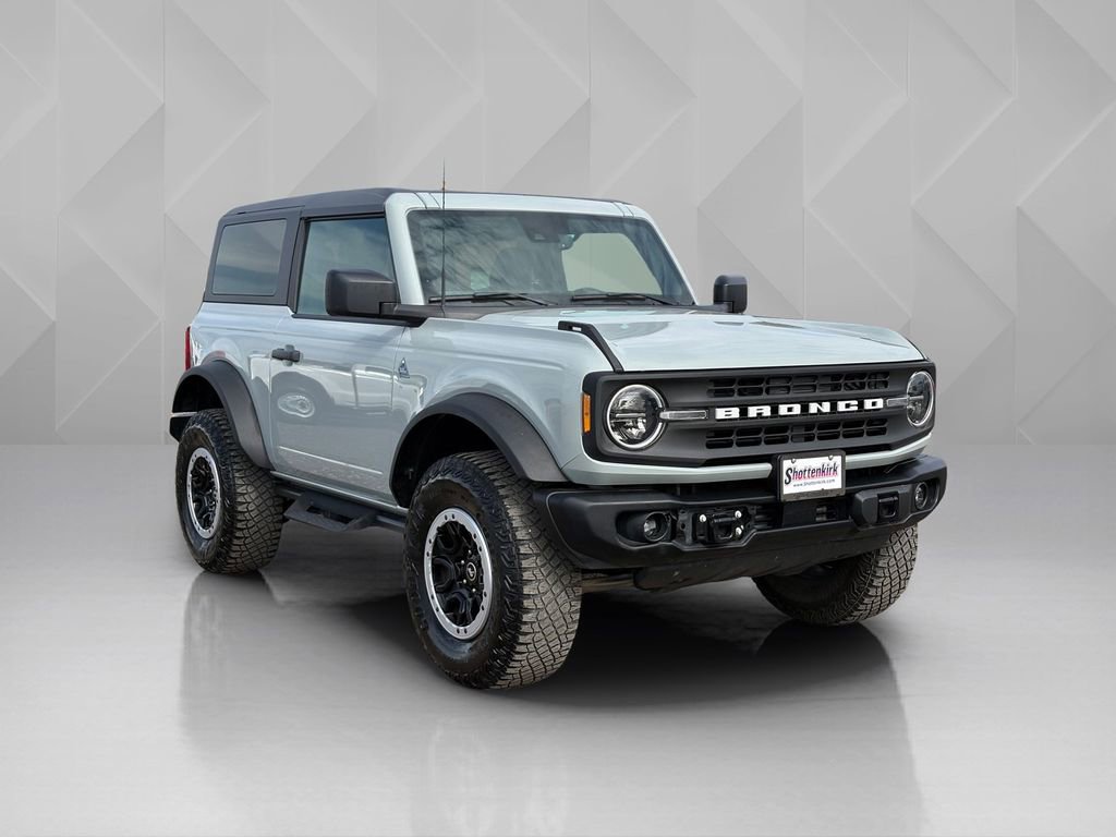Used 2023 Ford Bronco Black Diamond w/ Sasquatch Package AWD/4WD image 3