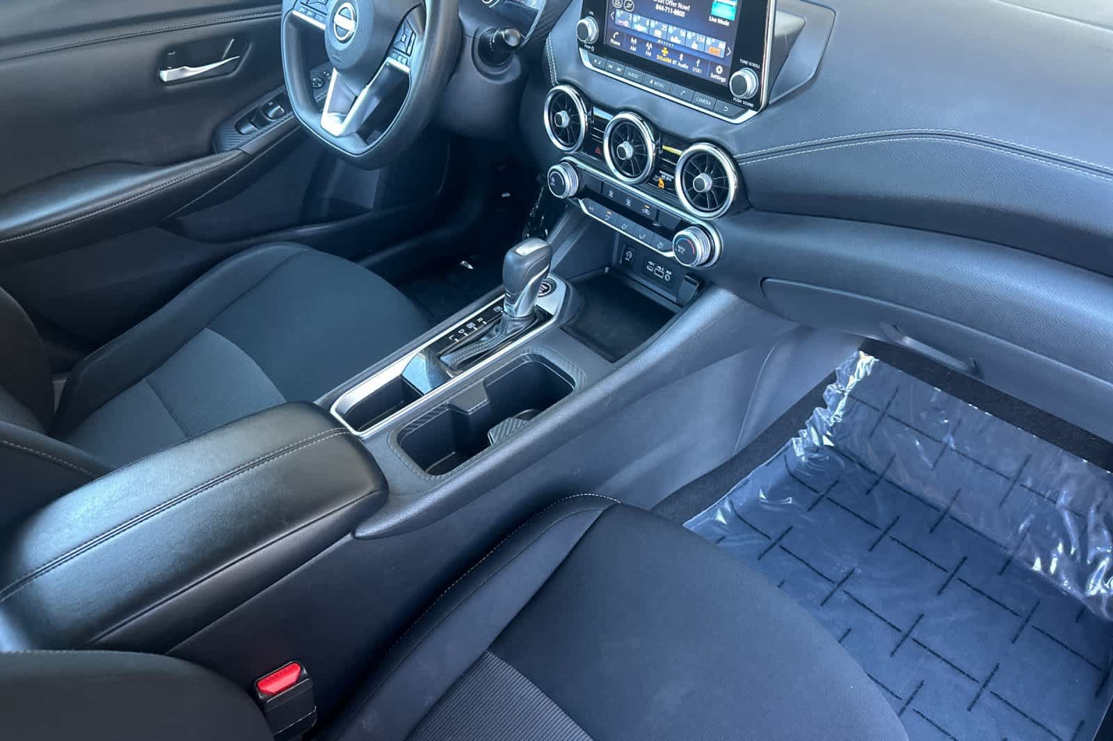 Used 2024 Nissan Sentra SV FWD image 15