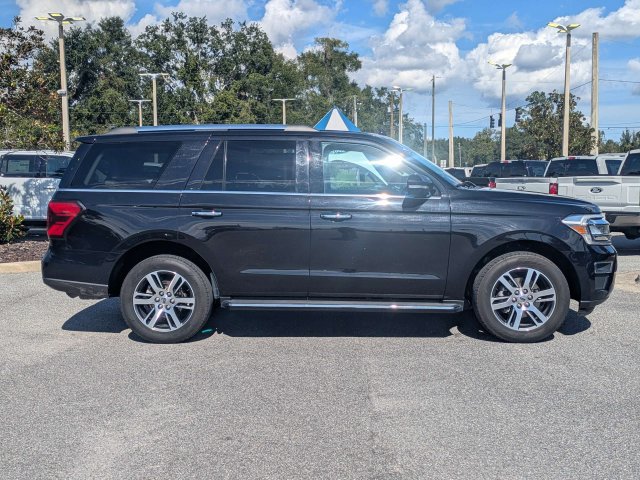 Certified 2023 Ford Expedition Limited RWD image 3