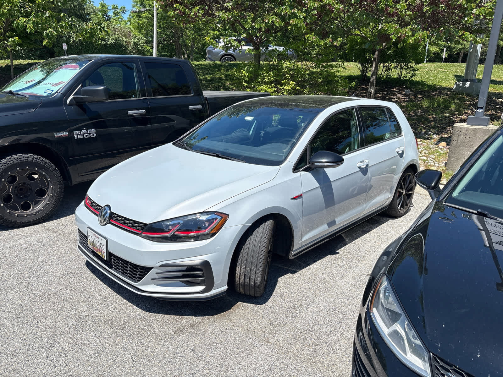 Used 2021 Volkswagen GTI SE FWD image 5
