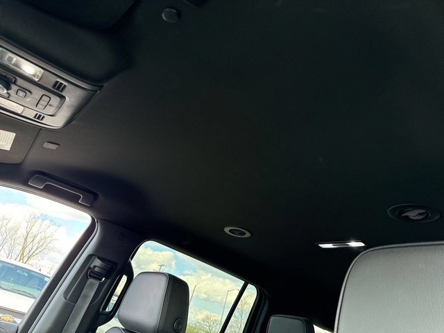 Used 2024 GMC Yukon XL Denali AWD/4WD image 22