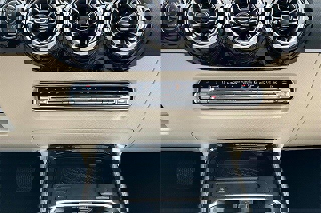 Certified 2025 Mercedes-Benz GLA 250 4MATIC image 18