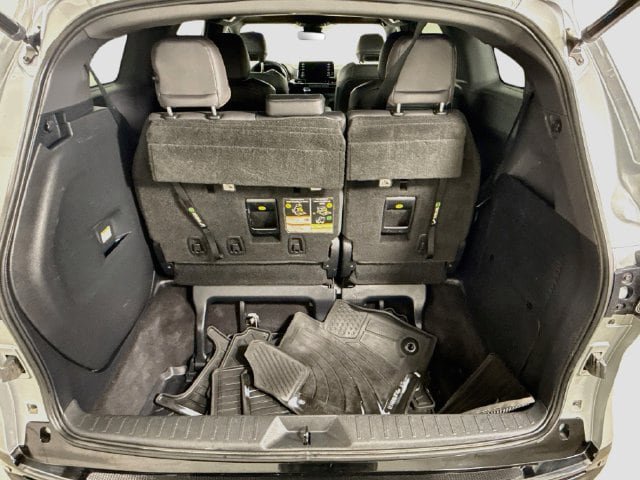 Certified 2021 Toyota Sienna XSE FWD image 29