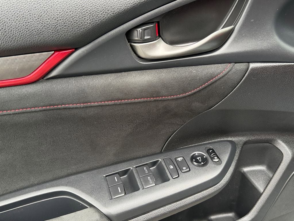 Used 2019 Honda Civic Type R image 11