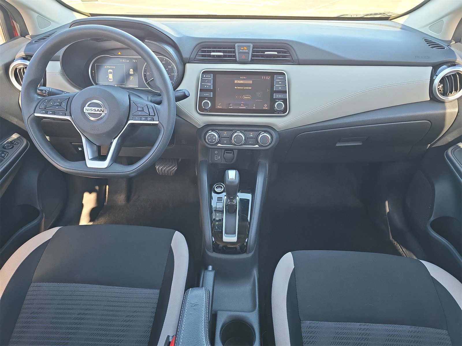 Used 2020 Nissan Versa SV image 9