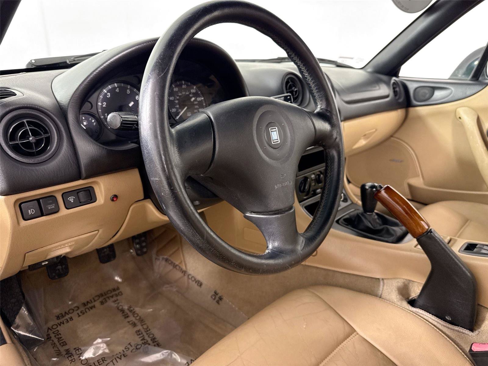 Used 1999 MAZDA MX-5 Miata RWD image 4