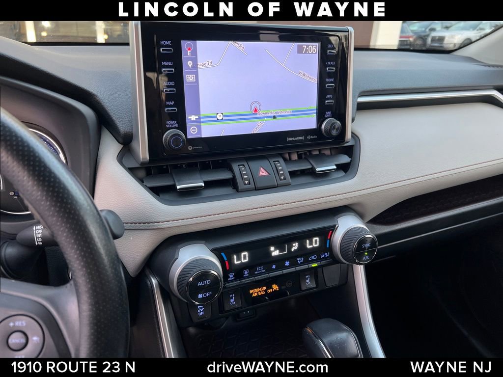 Used 2019 Toyota RAV4 Limited w/ Carpet Mat Package image 12