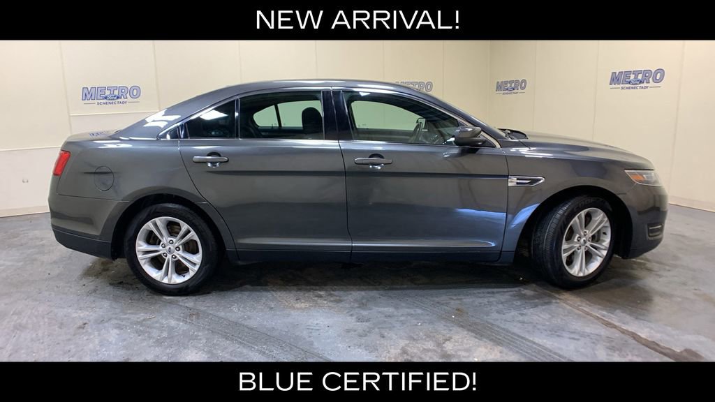 Used 2017 Ford Taurus SEL image 2
