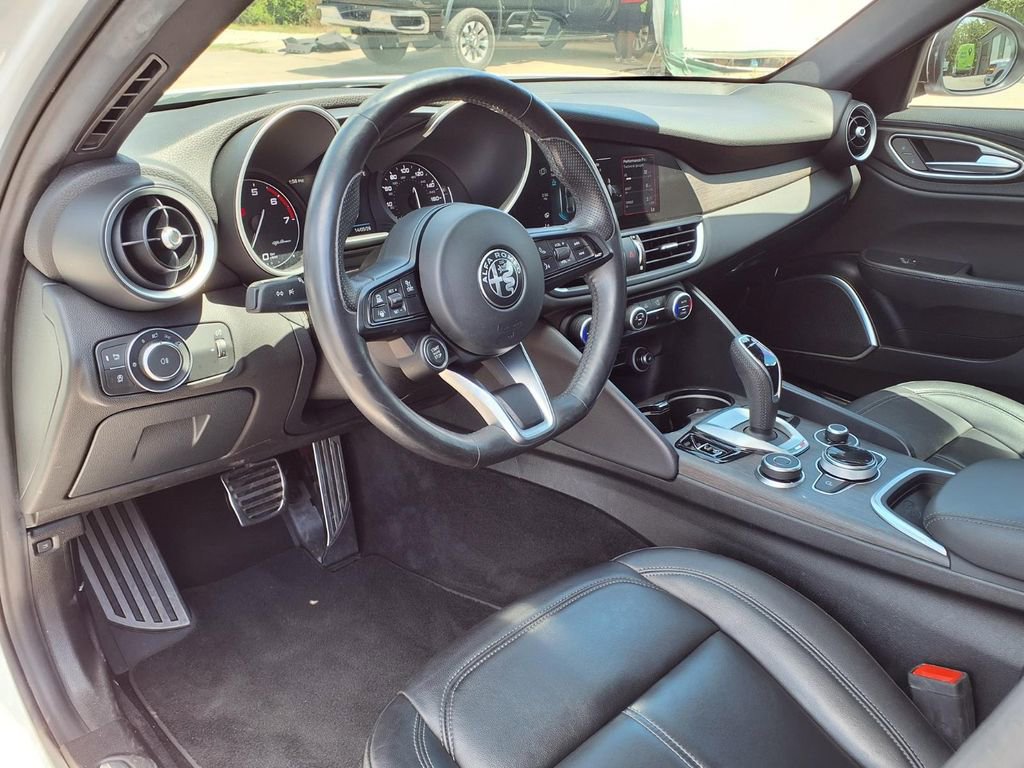 Used 2022 Alfa Romeo Giulia Ti w/ Active Assist Plus Package RWD image 19