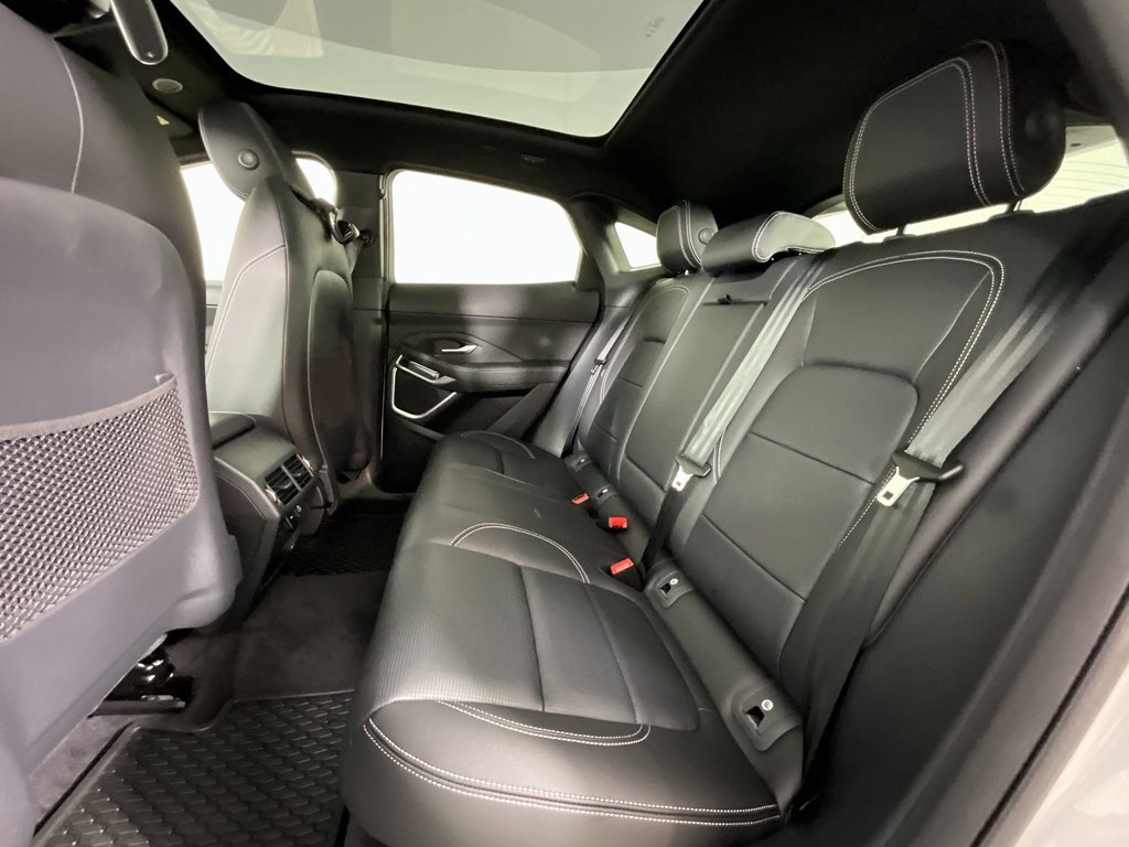 New 2024 Jaguar E-PACE R-Dynamic SE image 5