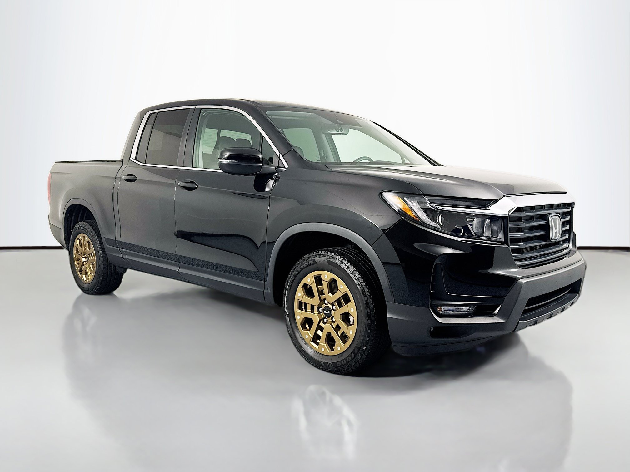 Certified 2023 Honda Ridgeline RTL image 3