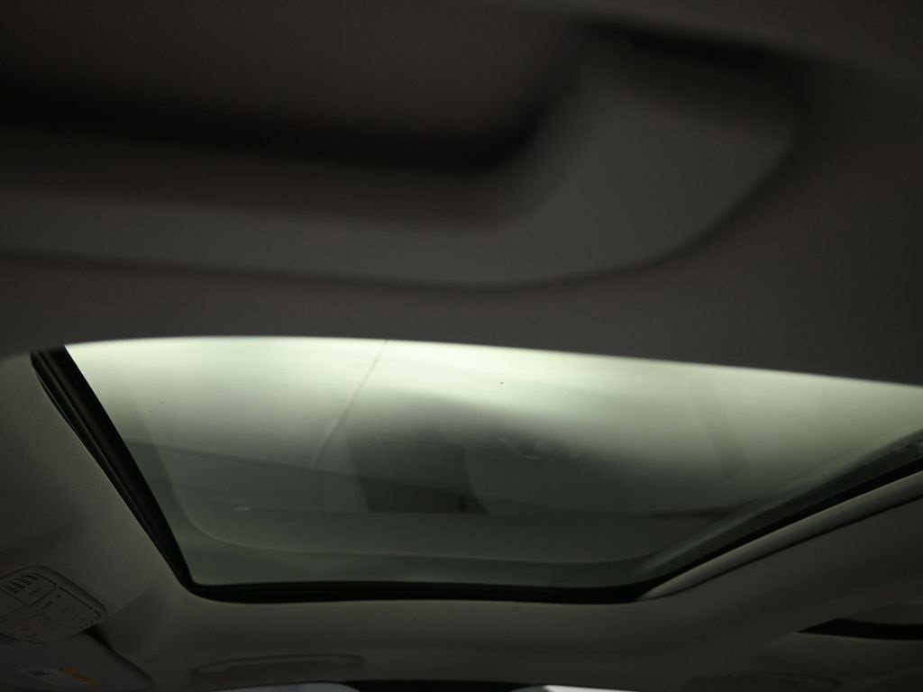 Used 2023 Mercedes-Benz E 350 Sedan image 19