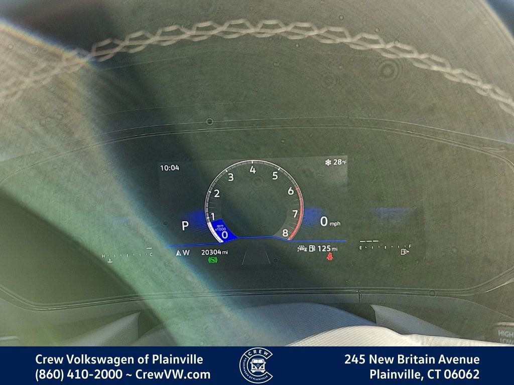 Certified 2023 Volkswagen Taos SE image 4