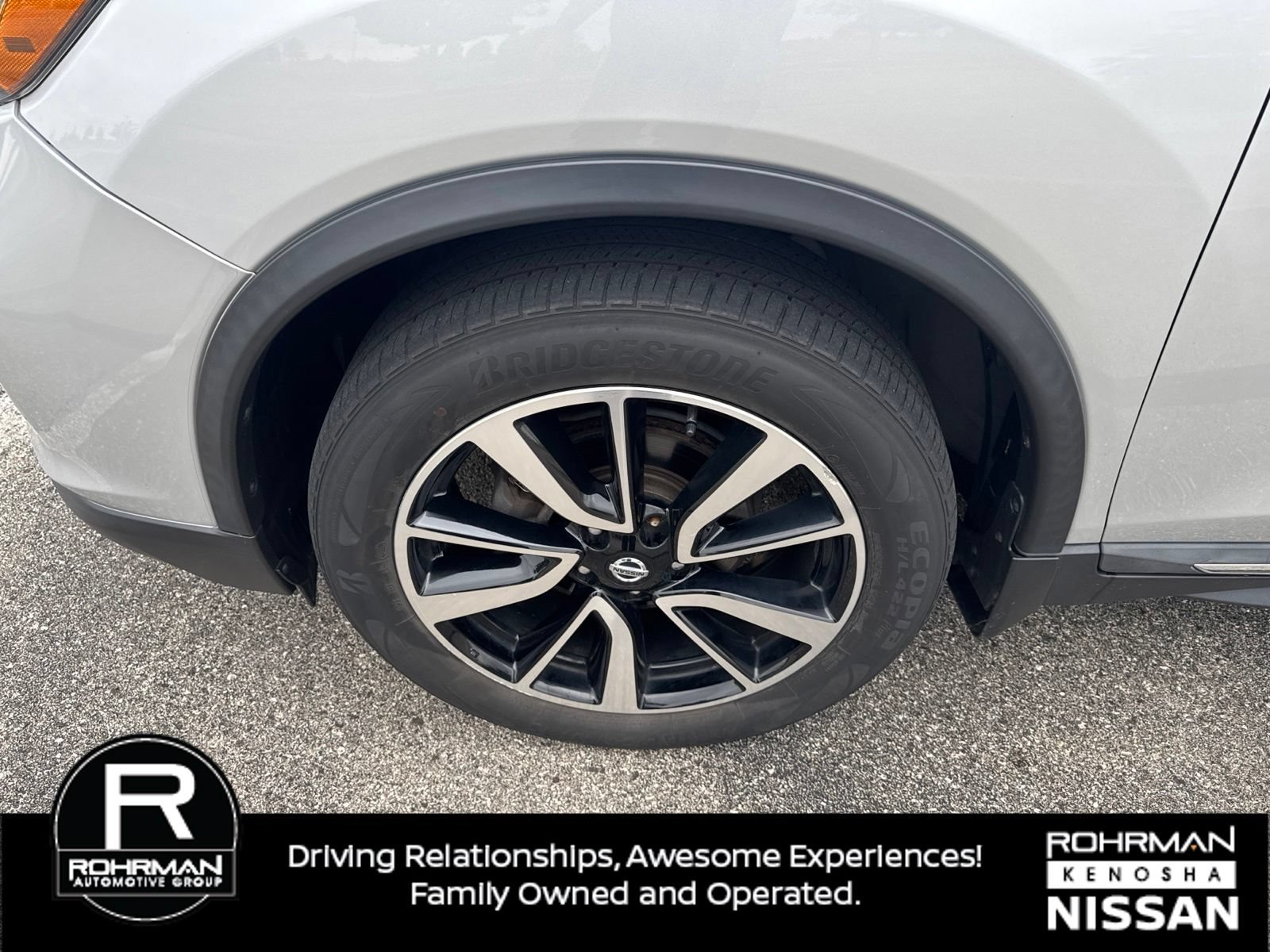 Used 2020 Nissan Rogue SL w/ Premium Package AWD/4WD image 11