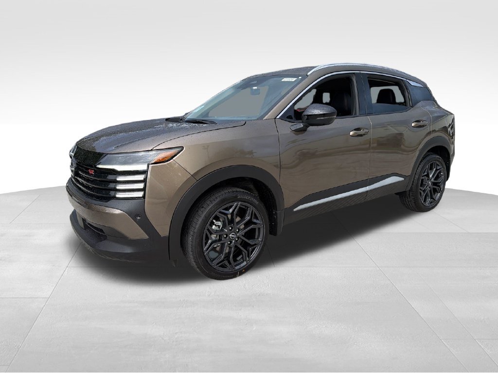 New 2027 Nissan Kicks SR FWD image 3