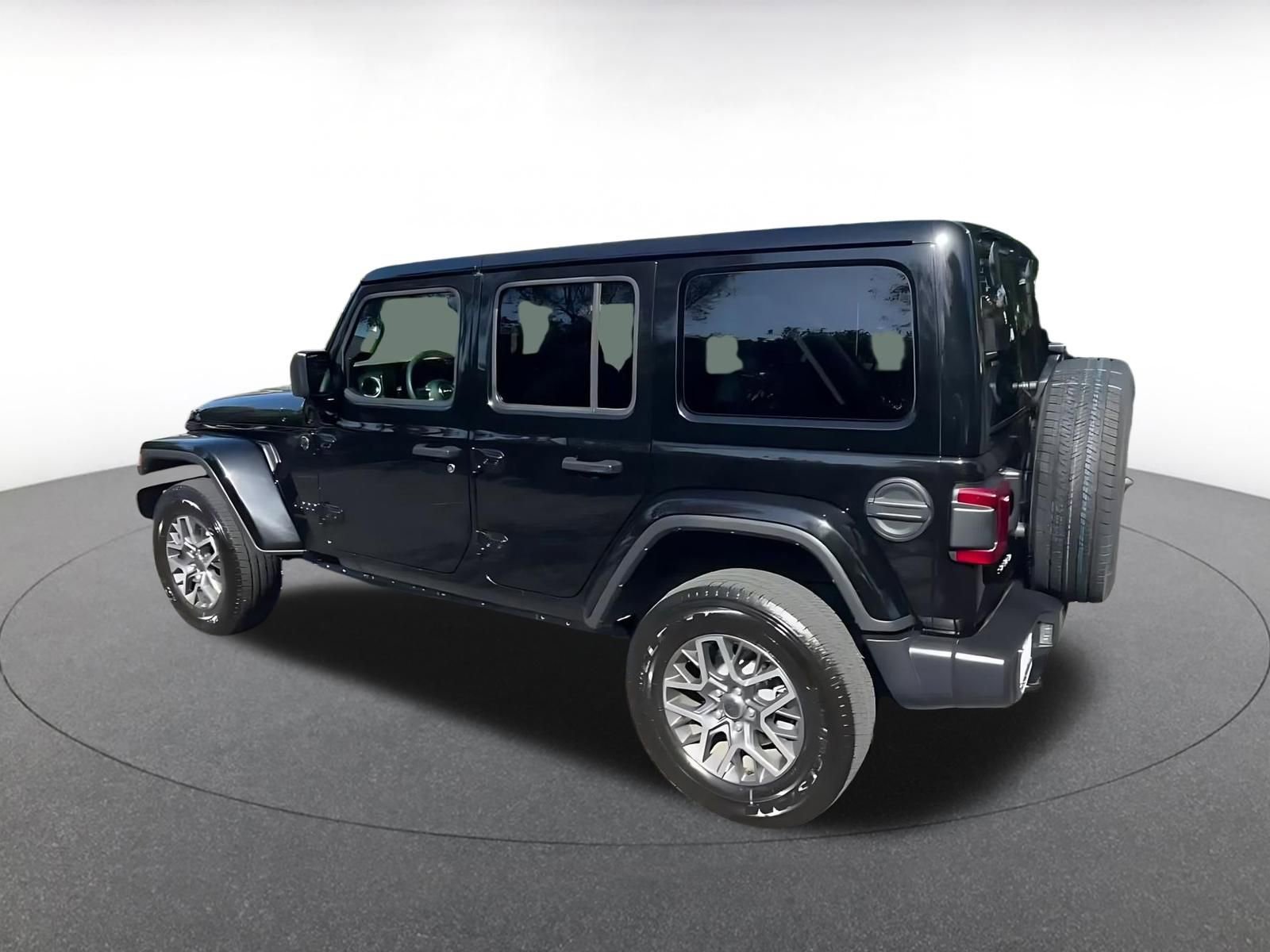 Used 2025 Jeep Wrangler Unlimited Sahara AWD/4WD image 10