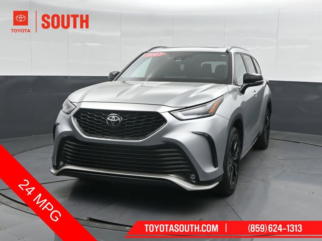 Used 2023 Toyota Highlander XSE image 6