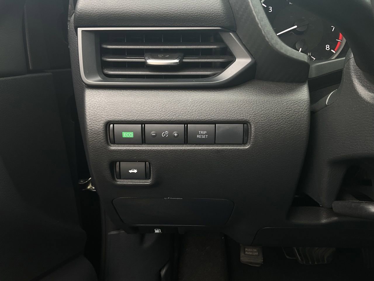 Used 2025 Nissan Sentra S FWD image 19