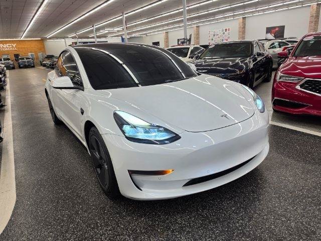 Used 2021 Tesla Model 3 Standard Range Plus RWD image 4