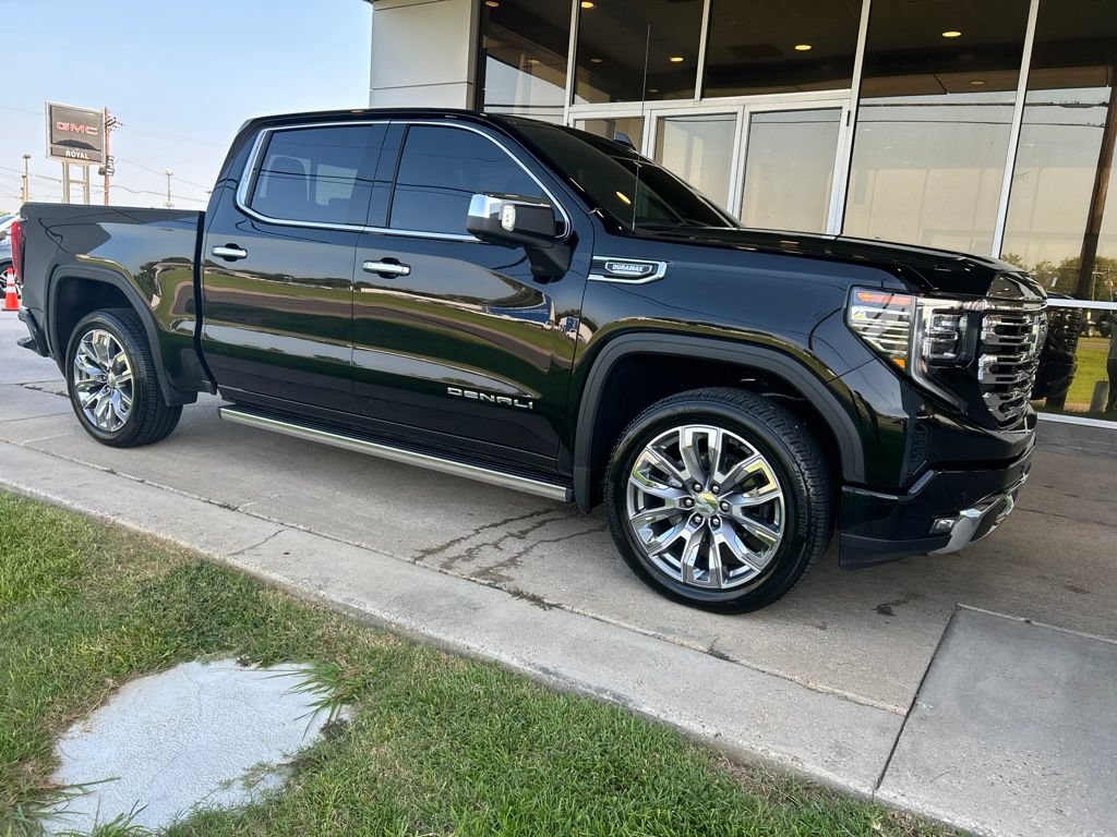 Used 2026 GMC Sierra 1500 Denali w/ Denali Reserve Package AWD/4WD image 2