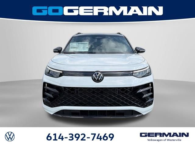 New 2026 Volkswagen Tiguan SE R-Line FWD image 2