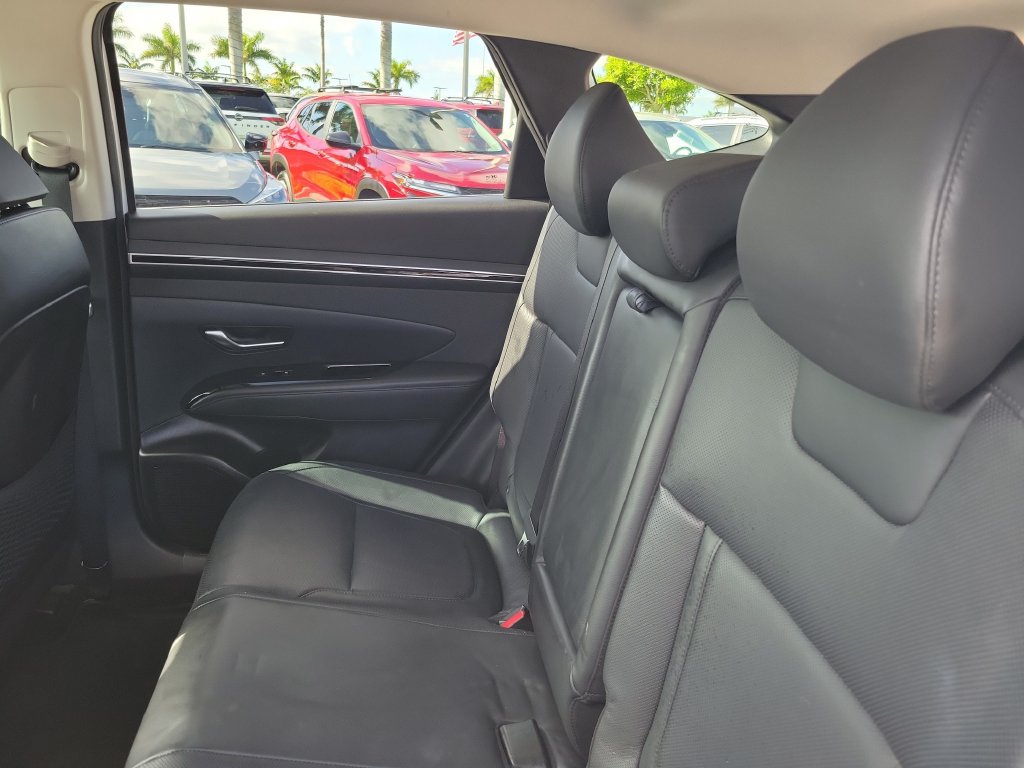 Used 2023 Hyundai Tucson Limited AWD/4WD image 12