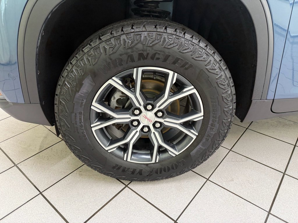 Certified 2024 GMC Acadia AT4 w/ Super Cruise Package image 13