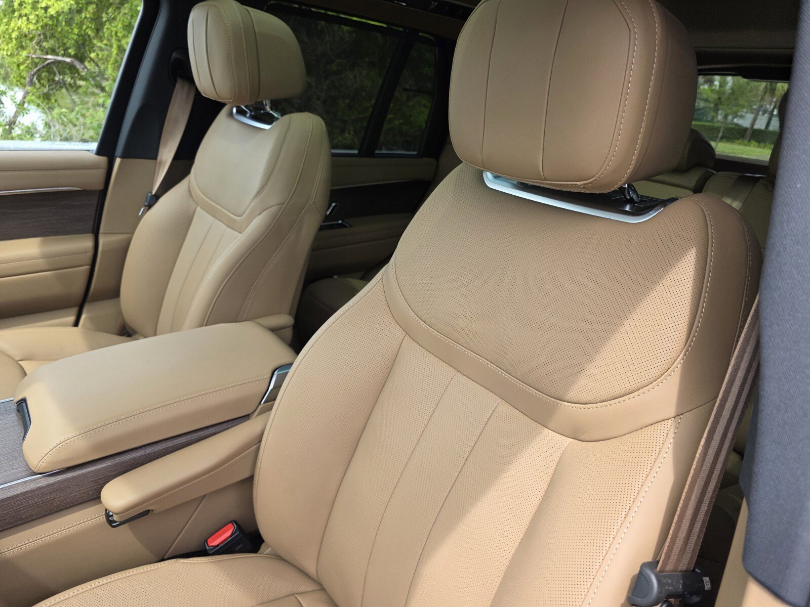 New 2026 Land Rover Range Rover SE image 11