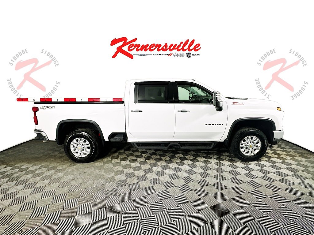 Used 2024 Chevrolet Silverado 3500 LTZ image 8