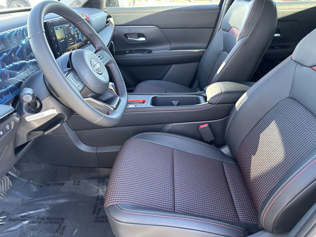 New 2026 Nissan Kicks SR image 14