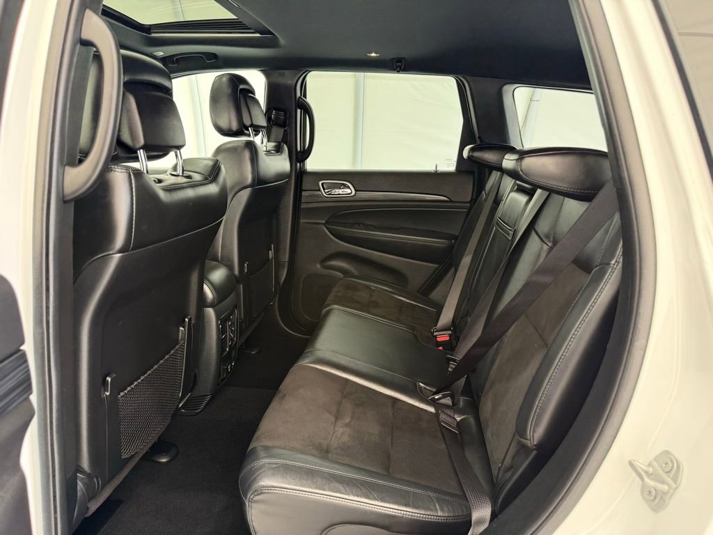 Used 2020 Jeep Grand Cherokee Altitude image 18