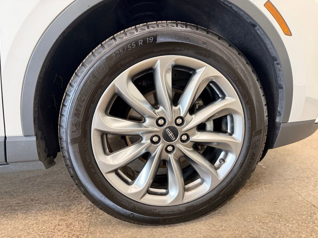 Used 2021 Lincoln Corsair AWD w/ Premium Package image 27