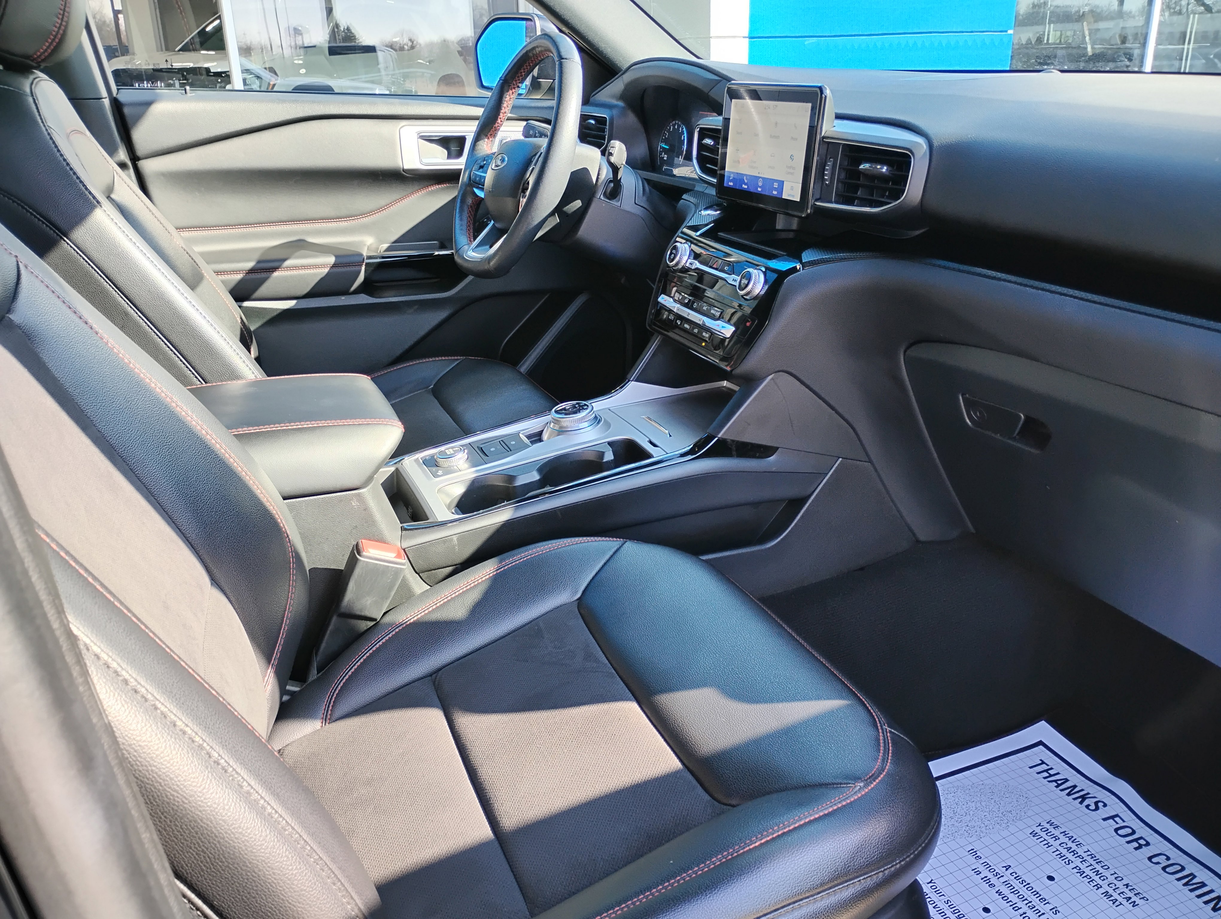 Used 2023 Ford Explorer ST-Line image 12