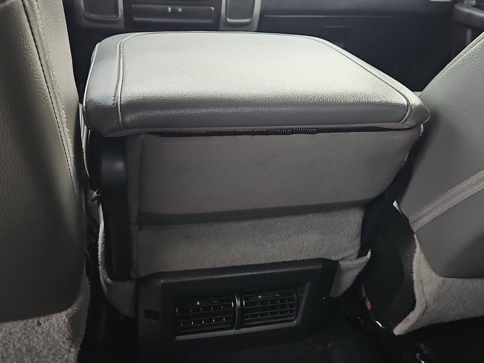 Used 2018 RAM 2500 ST AWD/4WD image 19