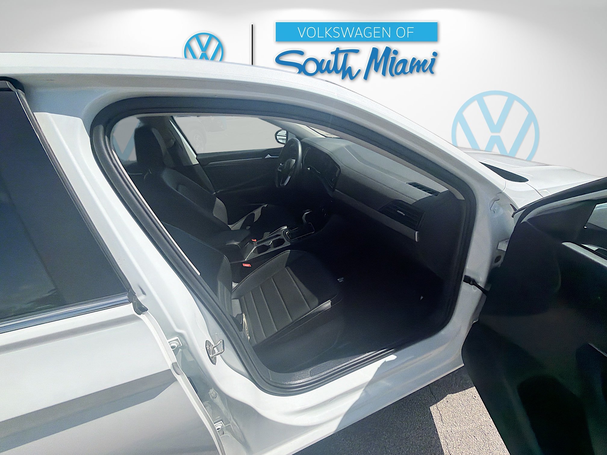 Used 2023 Volkswagen Jetta SE FWD image 30