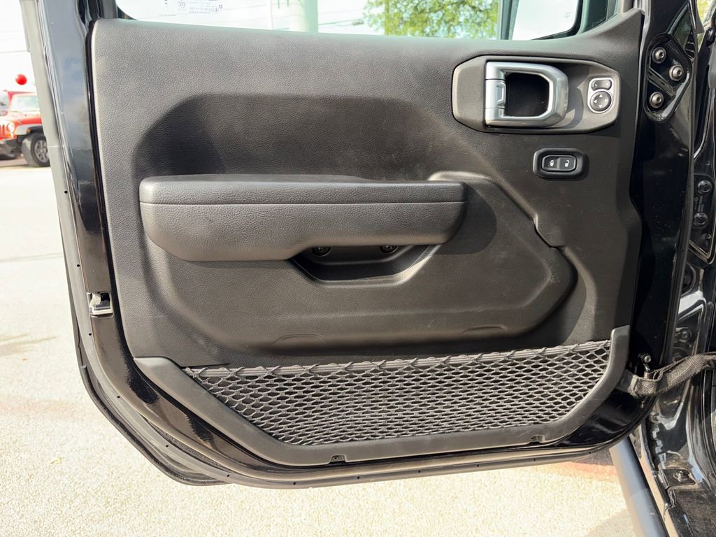 Used 2023 Jeep Wrangler Unlimited w/ 8.4" Radio Group AWD/4WD image 22