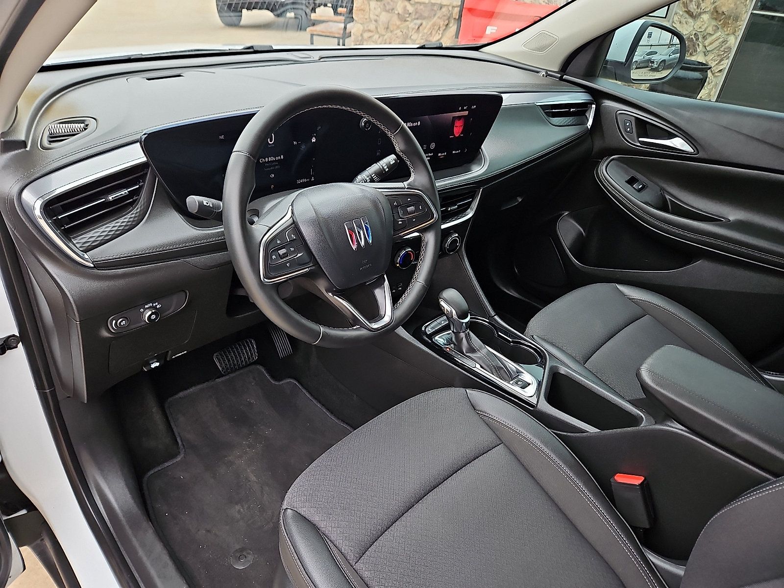 Used 2025 Buick Encore GX Preferred FWD image 10