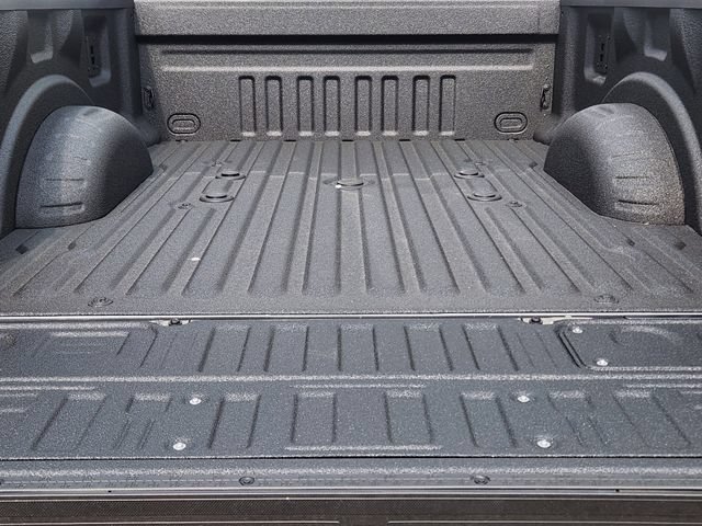 New 2026 Ford F350 Platinum w/ Platinum Plus Package AWD/4WD image 18