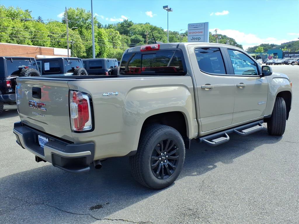 Used 2022 GMC Canyon Elevation w/ Elevation Premium Package AWD/4WD image 3