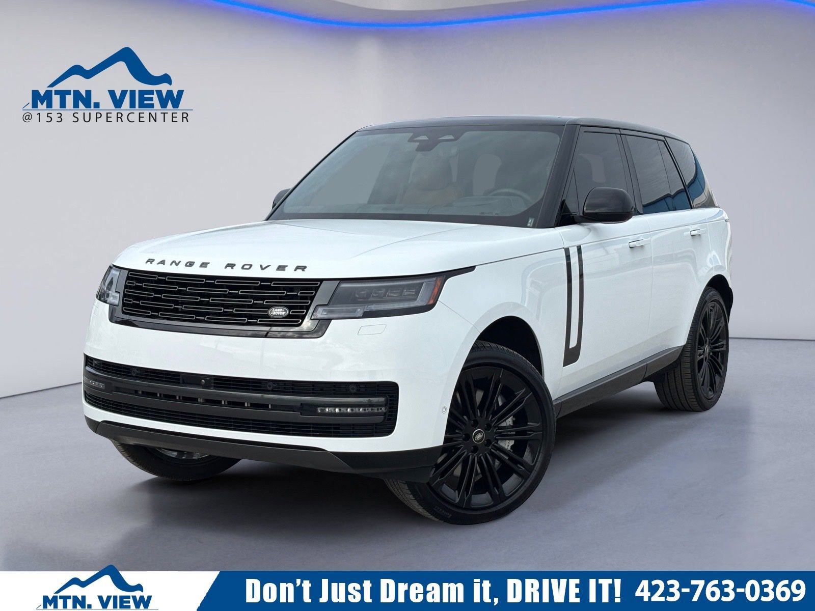 Used 2025 Land Rover Range Rover SE AWD/4WD image 1